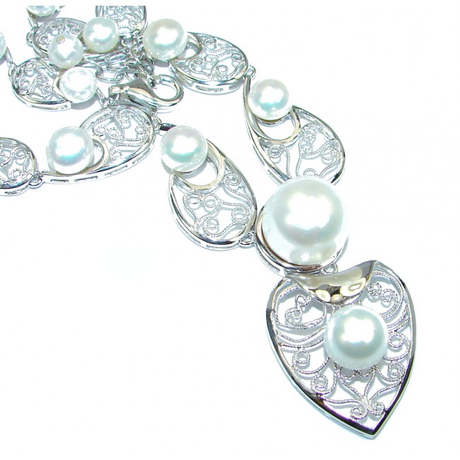 Fascinating Round Button Creamy White Pearl 925 Sterling Silver Necklace 18 inchs long