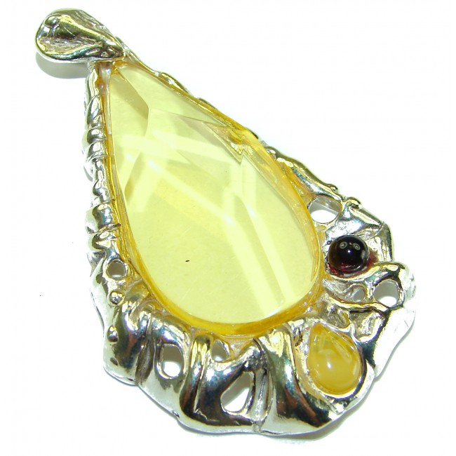 Splendid Faceted Baltic Amber .925 Amber Sterling Sterling Silver handcrafted Pendant