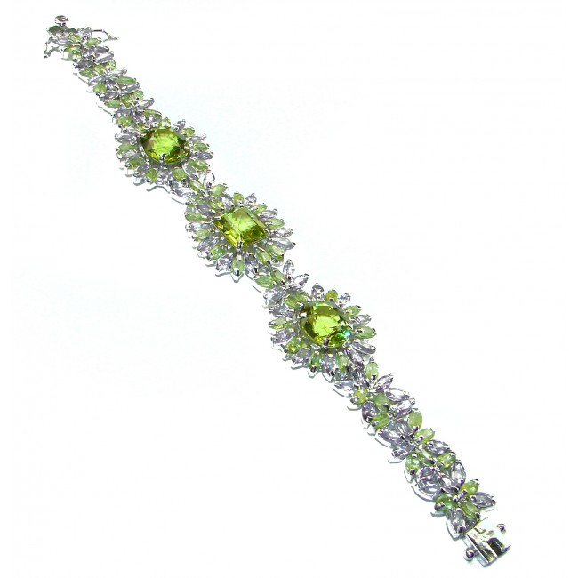 Incredible Beauty authentic Peridot .925 Sterling Silver handcrafted .925 Sterling Silver handmade Bracelet